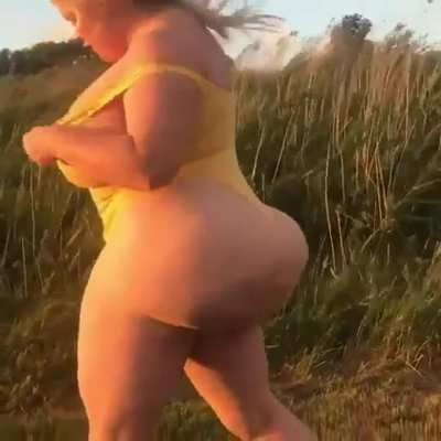 Big bolted ass