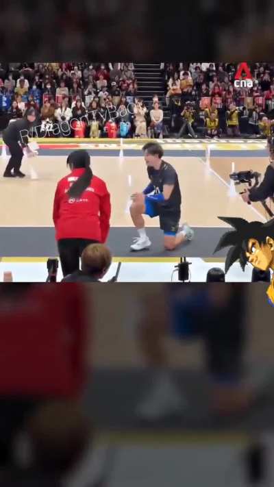 Japanese volleyball player slides across court to apologise after hitting woman with ball