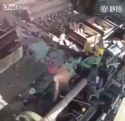 1. Don&rsquo;t wear loose clothes 2. Don&rsquo;t fucking reach into a machine like that.