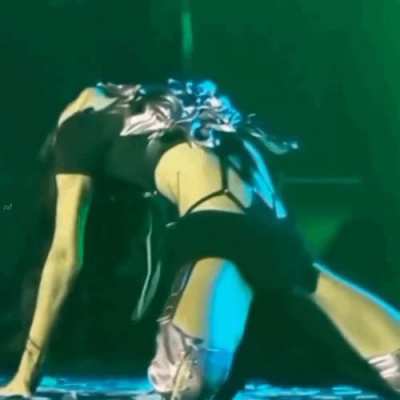 Lisa 😳