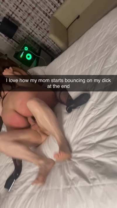 Let mommy show you why all your friends love me