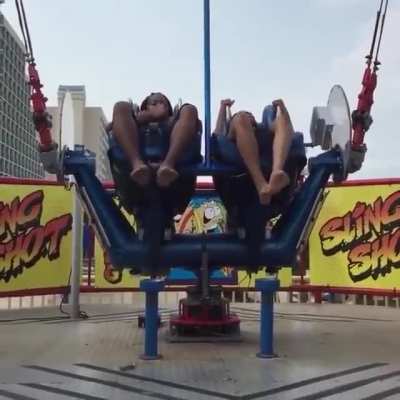 Ride lost one screw but crew ignored it.