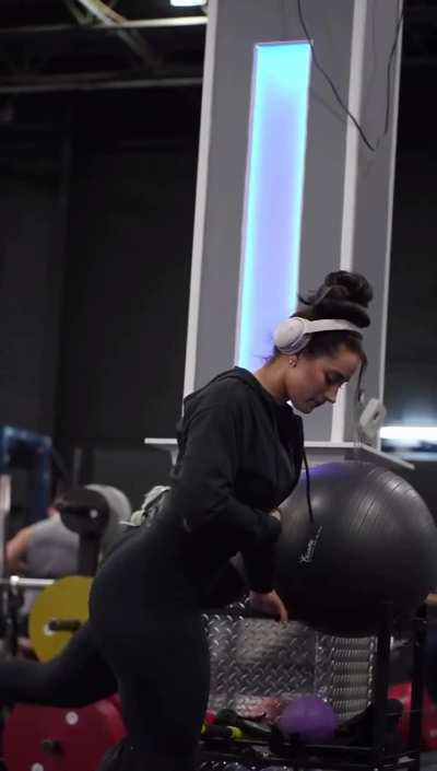 Look at that ass
