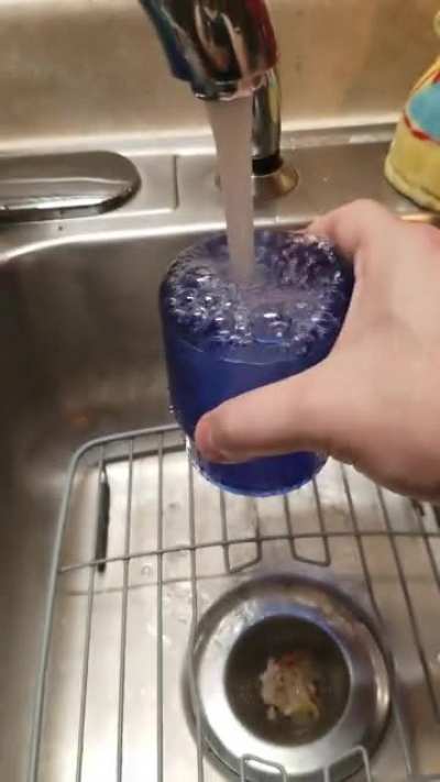 I made a guide on how to and how not to pour water.