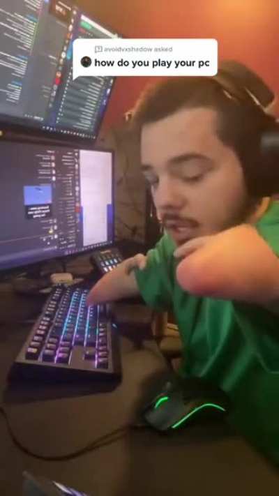 Dude can type faster then me !