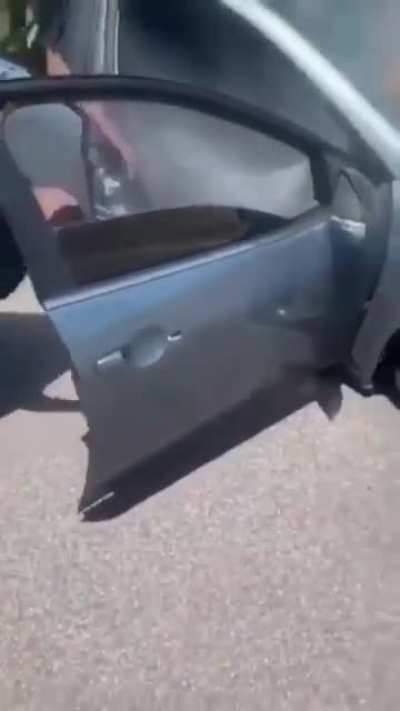 Man doesn&rsquo;t give up til he gets crash victim out of burning car