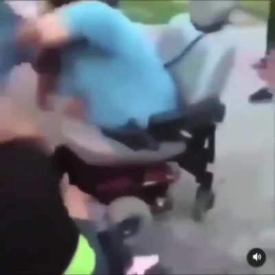 ‏‏