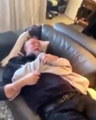 Why you shouldn&rsquo;t sleep on the couch