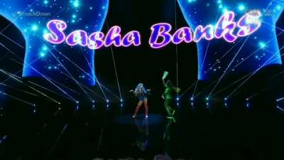 Tonight on SmackDown: Sasha Banks vs Queen Zelina vs Shayna Baszler vs Rhea Ripley!