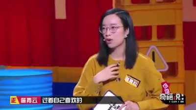 几年前奇葩说詹青云对&ldquo;精致穷&rdquo;的论述，&ldquo;为什么年轻一定要穷，为什么我们相信这样的分配方式就是合理的。这是一代人的困境，我们用勉为其难的精致，装点着它的门面，维护着精致的幻觉。我们是这个体系是受害者，却也是这个体系的构建者，然后告诉自己，我是无辜的。我们真正想要的自由，是我可以精致但不必贫穷的自由。&rdquo;