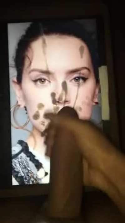Daisy Ridley&rsquo;s beautiful face made me explode