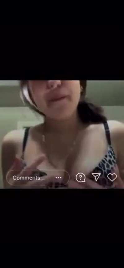 Big tity thot