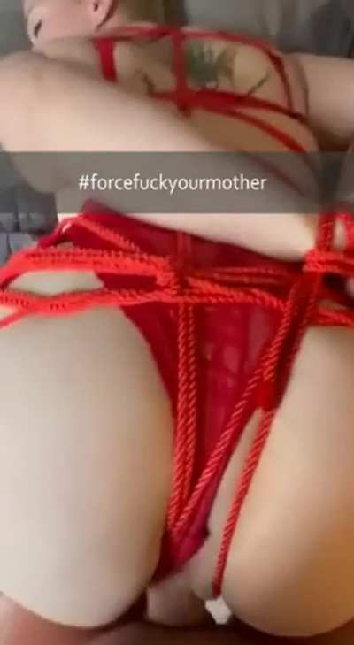 You&rsquo;re holes are mine mom 😈