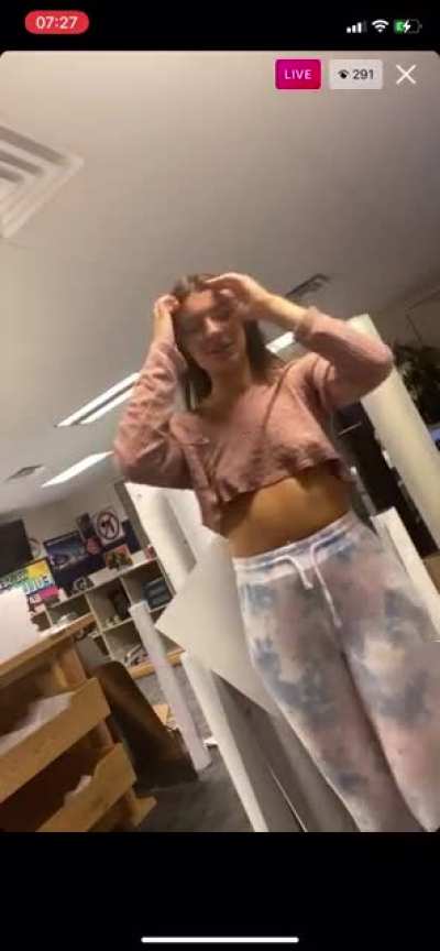 Shes on a roll tonig<wbr>ht😍😍
