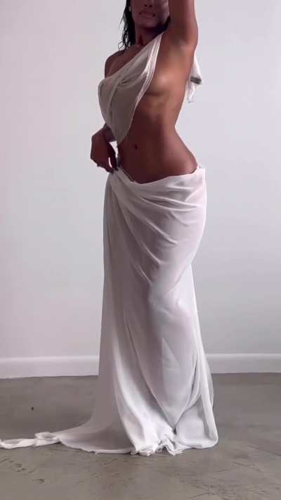 Capri Curves (@capricurves)