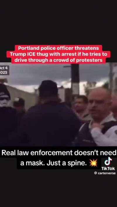 Portland Cop Confronts ICE Employee: Threatens Arrest After Attempt to Drive Through Protest Crowd, ICE Worker Dismisses Safety Concerns, Says &lsquo;Not Many Protesters, It Won&rsquo;t Be Messy