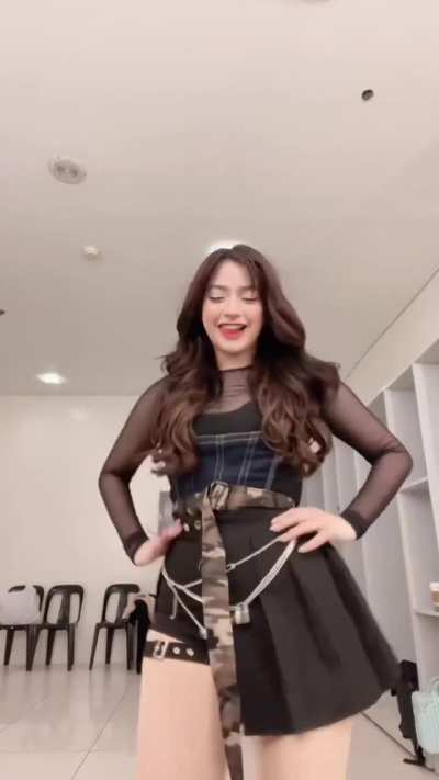 Talented ganda hot sexy 😍