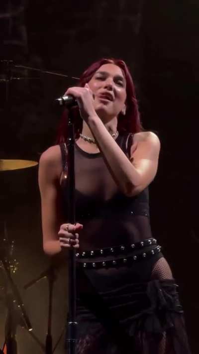 Performing &ldquo;These Walls&rdquo; in Nimes | 6/12/24