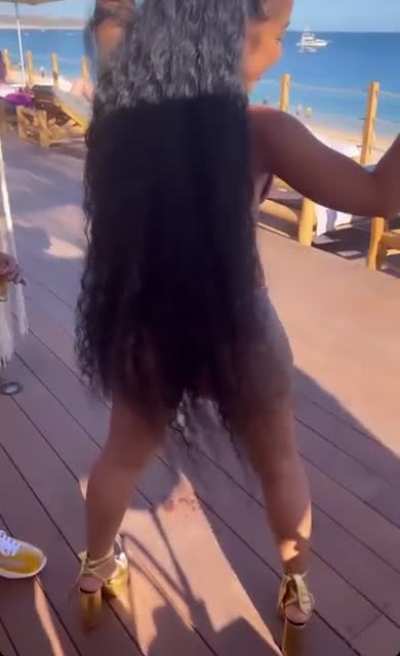 🤳🍑🇲🇽