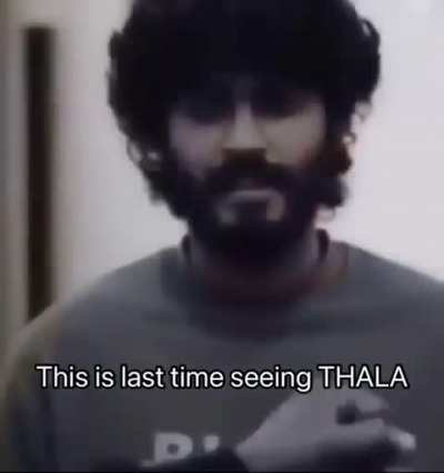 Title ke dost ne meme banaya hai 