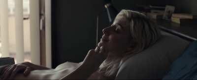 Elizabeth Debicki (The Burnt Orange Heresy - 2019)