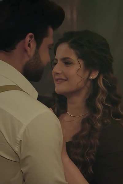 Zareen Khan [1921]