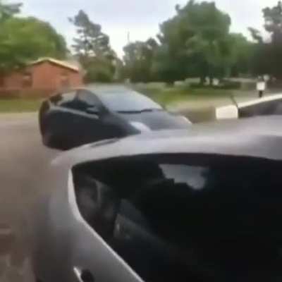 Prius😳