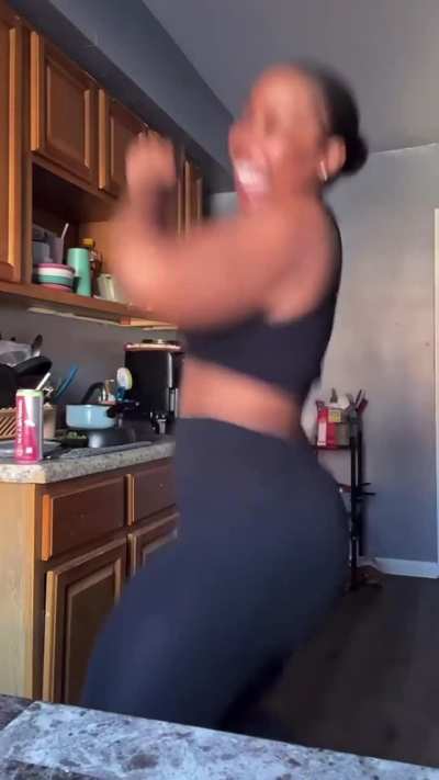 Money gun dance