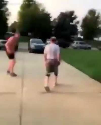 Dad ruins son&rsquo;s basketball career in only 17 seconds