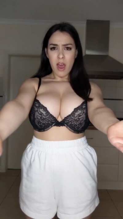 Ayeee Macarena