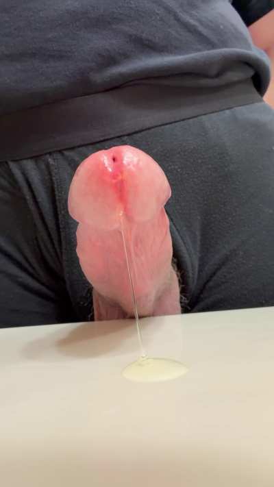 Full 60 seconds of precum drip for you all 😮&zwj;💨