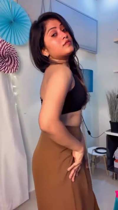 Ravali Deep Neck and Hot Navel &hearts;️&hearts;️