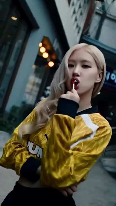 Ros&eacute; drained me with her sucking 