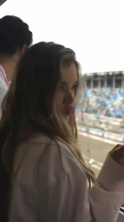 Hailee Steinfeld