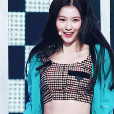 220826 Sana