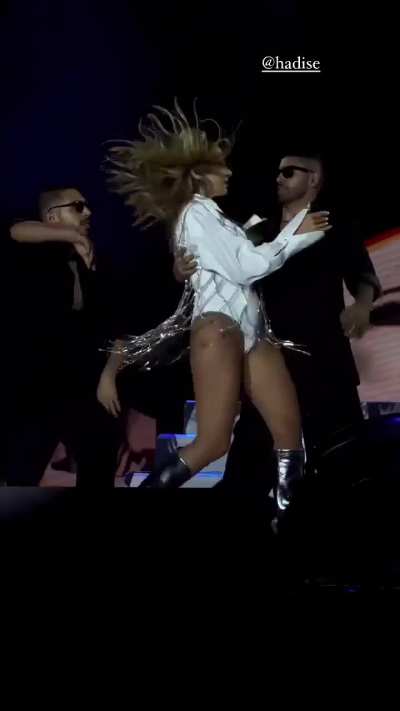 Hadise 