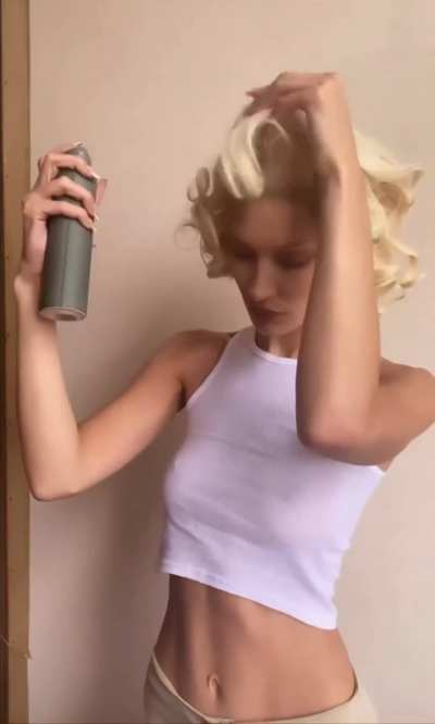 Bella hadid