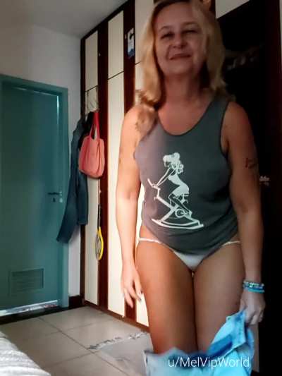 Don&rsquo;t you wish you lived next door to me (53y)