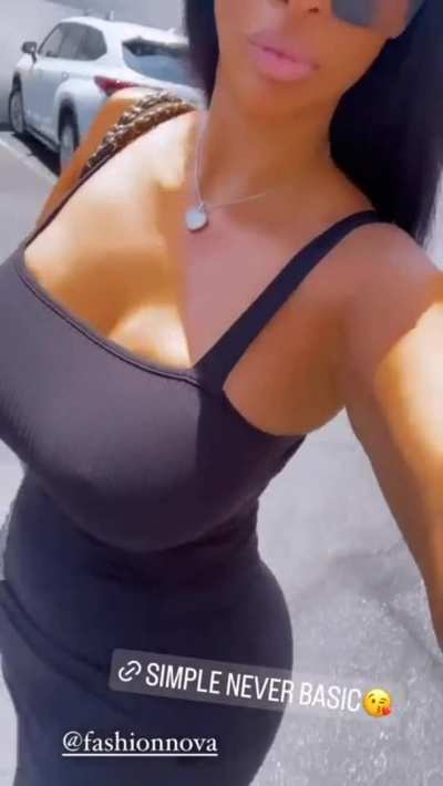 Tight Ass Dress For That Thick Ass Body! 😍🤤😍🤤🍆🍆🥴🥴💦💦💦