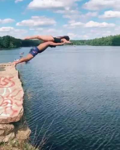 &ldquo;javelin throw&rdquo; life on the edge with some double stacked cliff diving