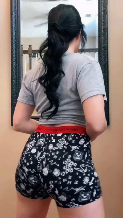 Shaking her ass