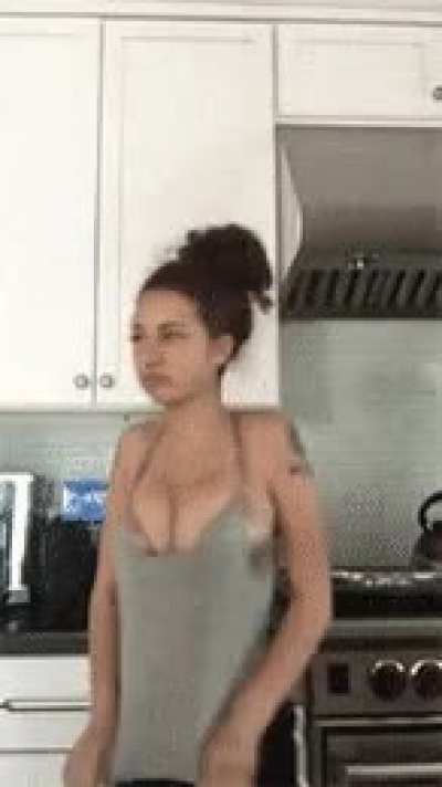 😋