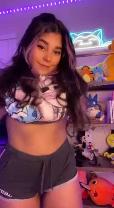 Big boobs with an even bigger smile💗