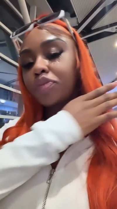 Summer denies Lex recording her eating at Lex's buffet, hints Lemmy is in Lex's ear.
