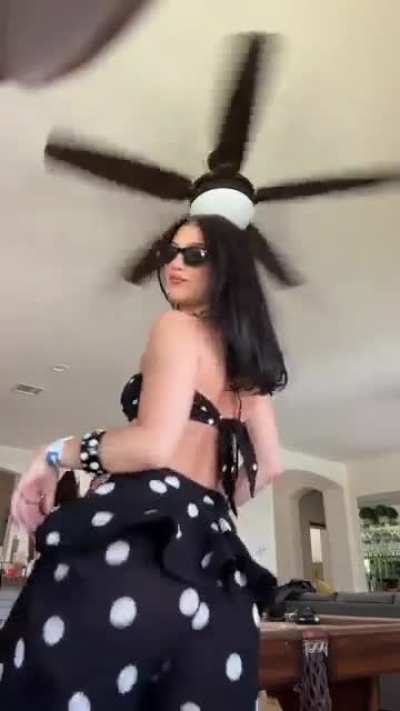 Shaking it for us. Tiktok. April 2026