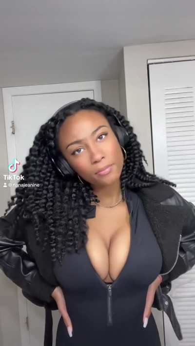 @rianajeanine