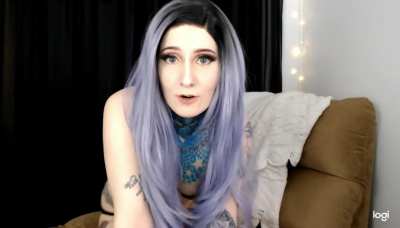 Tattooed Alternative Female Gives Finest JOI