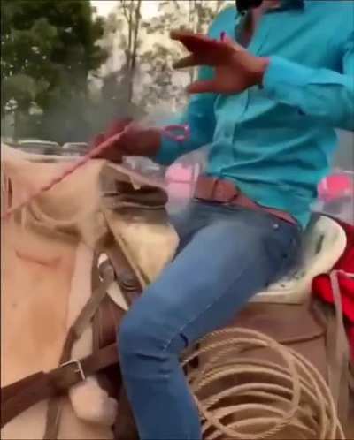 Byebye pinky