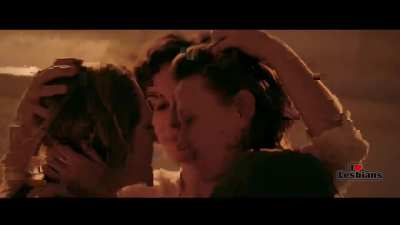 Marie-Lou Sellem &amp;amp; Jella Haase &amp;amp; Lana Cooper (Looping)