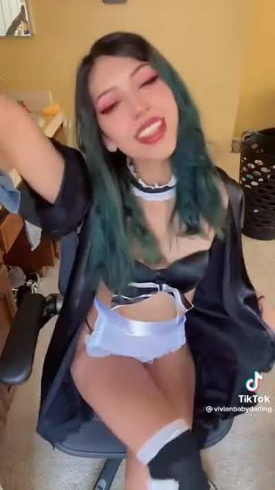 VivianBabyDarling On Onlyfans  